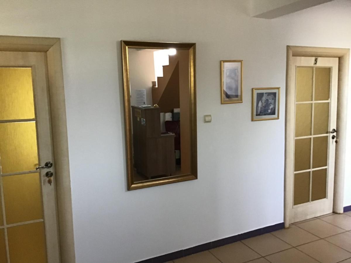 Villa Siret Sendreni Ngoại thất bức ảnh
